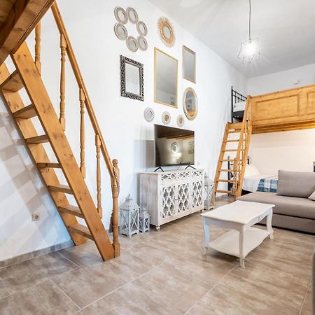 Amalia'S Traditional Home In Paradisi Paradeísion エクステリア 写真